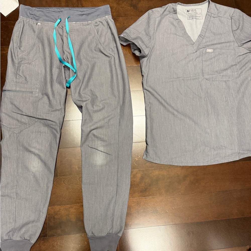 Figs Women's Gray Jogger Scrub Pants with Teal Drawstring
